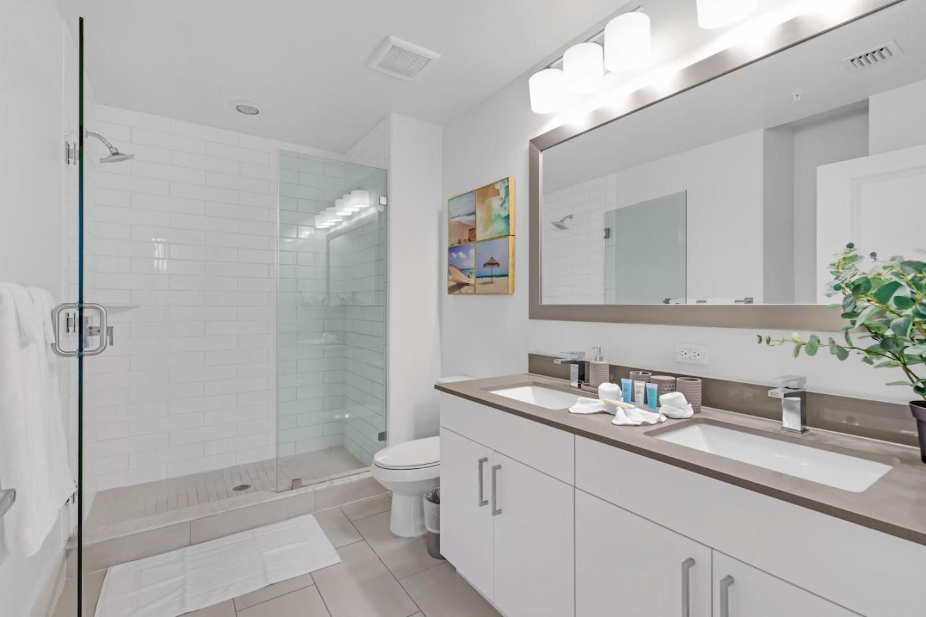 Bright And Airy 2 Bed On Biscayne Blvd With Free Park * Miami