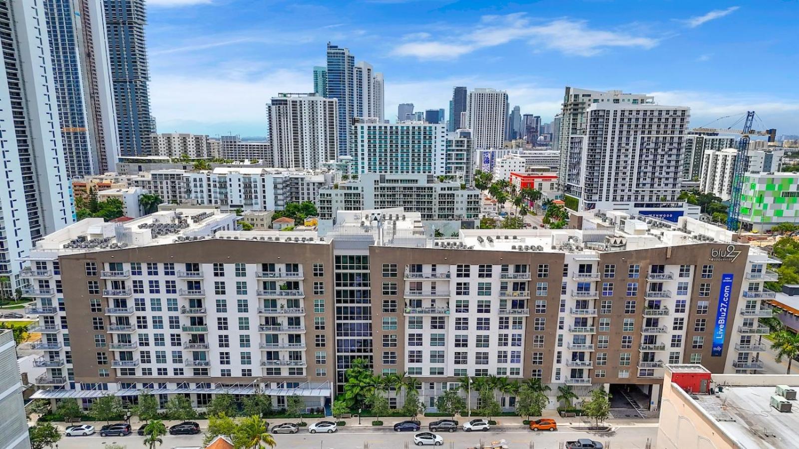 Bright And Airy 2 Bed On Biscayne Blvd With Free Park
