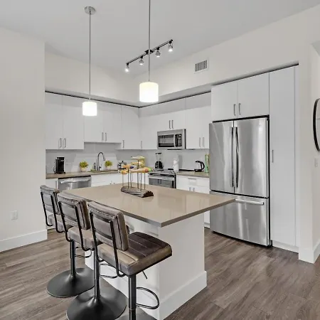 Bright And Airy 2 Bed On Biscayne Blvd With Free Park Apartment Miami Exterior photo