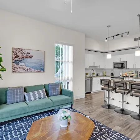 Bright And Airy 2 Bed On Biscayne Blvd With Free Park Apartment Miami Exterior photo